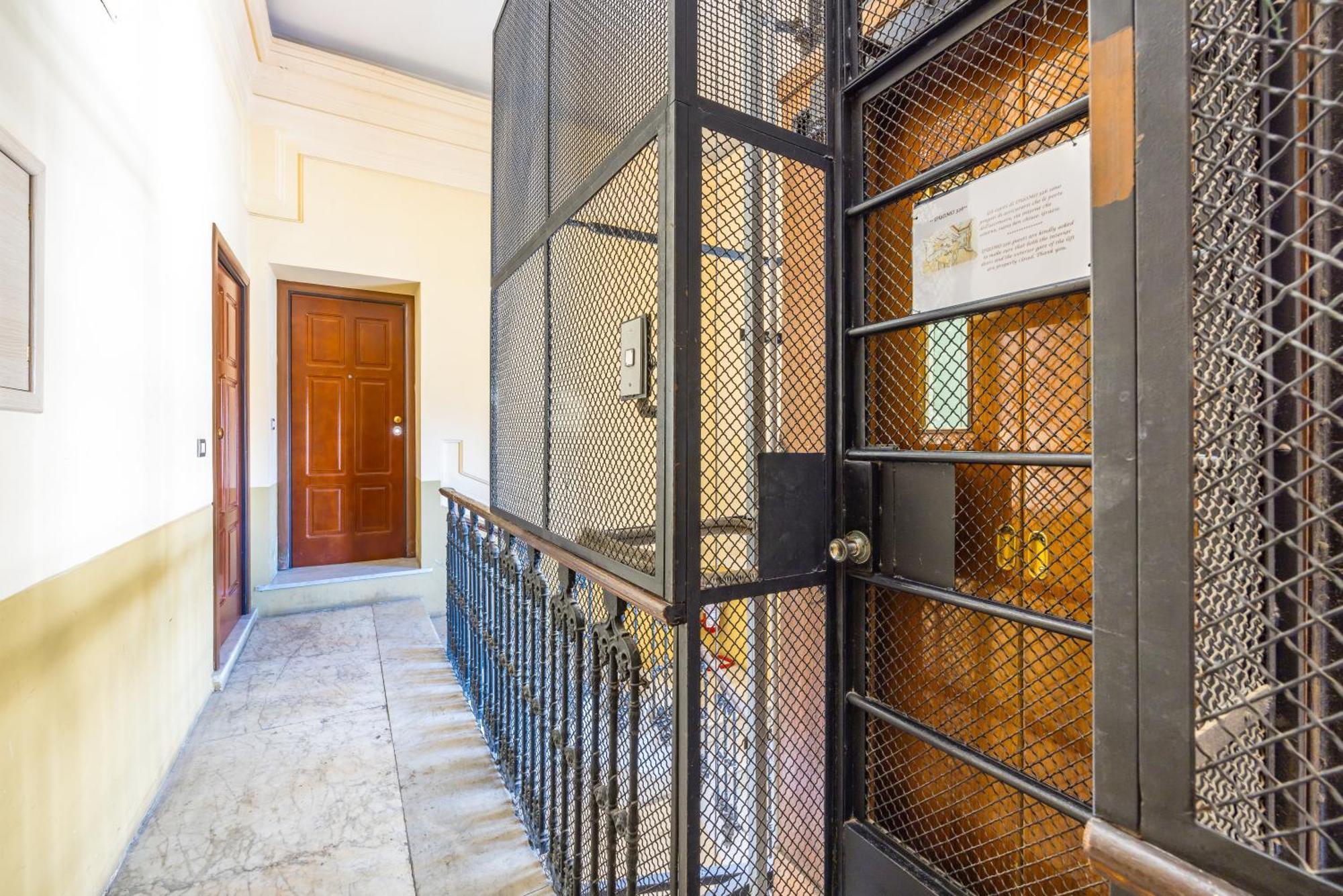 Duomo Grand Family Loft Apartment Naples Luaran gambar